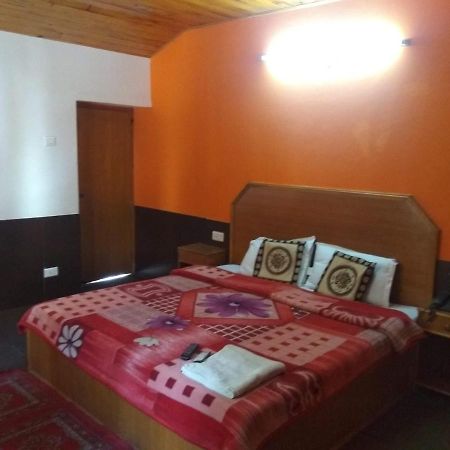 مايالي Hotel Hilltop المظهر الخارجي الصورة