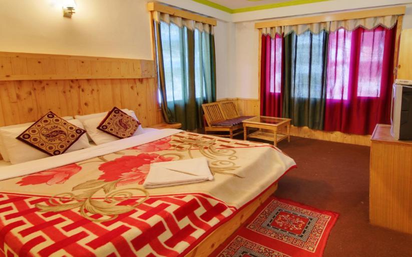 مايالي Hotel Hilltop المظهر الخارجي الصورة